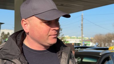 "Обережно, вибоїни!": у Луцьку водії скаржаться на стан доріг. Де стартував аварійний ремонт "Обережно, вибоїни!": у Луцьку водії скаржаться на стан доріг. Де стартував аварійний ремонт