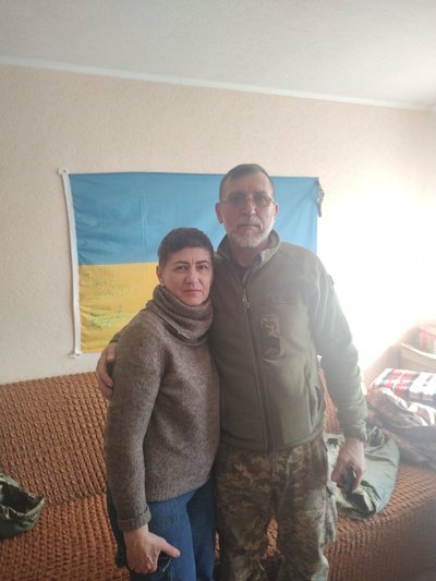 "Сини з батьком на фронті". Інтерв’ю з матір’ю та дружиною військовослужбовців "Сини з батьком на фронті". Інтерв’ю з матір’ю та дружиною військовослужбовців