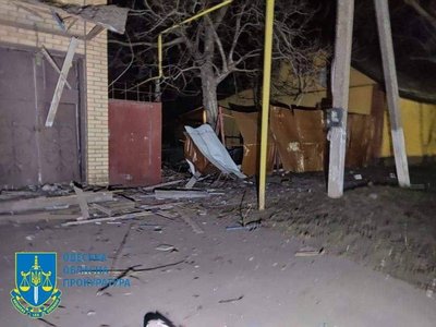 Армія РФ атакувала припортову та цивільну інфраструктури на Одещині: є поранені Армія РФ атакувала припортову та цивільну інфраструктури на Одещині: є поранені