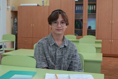 "Мені дякують, пишуть багато коментарів": вчителька української набирає мільйони переглядів у ТікТок "Мені дякують, пишуть багато коментарів": вчителька української набирає мільйони переглядів у ТікТок