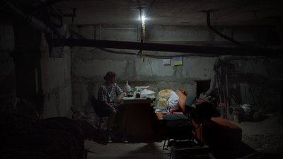Світова прем'єра фільму "Мирні люди" на "Берлінале-2024": 8 питань до Оксани Карпович Світова прем'єра фільму "Мирні люди" на "Берлінале-2024": 8 питань до Оксани Карпович