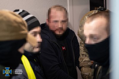 Залякували підприємців: у Києві викрили злочинну групу під виглядом добробатів