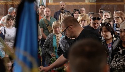 Знайшли по ДНК: у Черкасах попрощалися з двома військовими