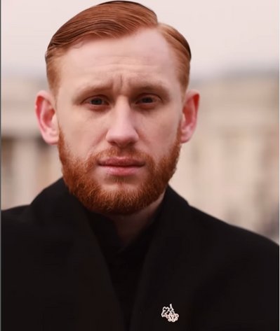 Олександр Рудинський на BAFTA одягнувся в одяг від українських дизайнерів Олександр Рудинський на BAFTA одягнувся в одяг від українських дизайнерів