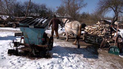 По хліб — за 10 кілометрів: один день з життя прикордонного села Кам’янська Слобода, що на Чернігівщині По хліб — за 10 кілометрів: один день з життя прикордонного села Кам’янська Слобода, що на Чернігівщині