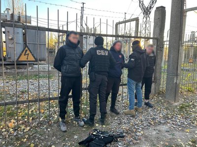 Підозрюють у знищення електростанції. У Кропивницькому затримали трьох неповнолітніх