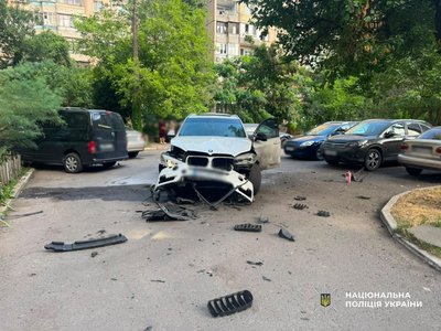 В Одесі затримали трьох підозрюваних у двох терактах із підривом автомобілів В Одесі затримали трьох підозрюваних у двох терактах із підривом автомобілів