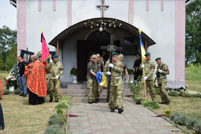 На Закарпатті попрощалися із полеглим на війні Василем Паденичем На Закарпатті попрощалися із полеглим на війні Василем Паденичем