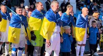 На Рівненщині ветерани київського «Динамо» зіграли у благодійному матчі у підтримку ЗСУ На Рівненщині ветерани київського «Динамо» зіграли у благодійному матчі у підтримку ЗСУ