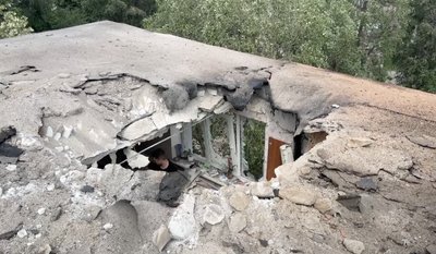 У Дніпрі через удар РФ пошкоджена пʼятиповерхівка, є поранені: що кажуть очевидці події У Дніпрі через удар РФ пошкоджена пʼятиповерхівка, є поранені: що кажуть очевидці події