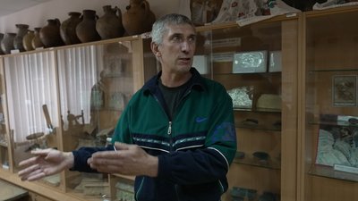 «Речам по 100 років, але бери і працюй»: житель Чернігівщини передав музею знаряддя праці своїх батька, діда та прадіда «Речам по 100 років, але бери і працюй»: житель Чернігівщини передав музею знаряддя праці своїх батька, діда та прадіда