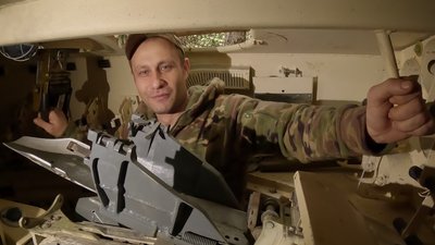 Робота САУ на прикордонні Чернігівщини: військовослужбовці 143-ї ОМБр боронять кордон Робота САУ на прикордонні Чернігівщини: військовослужбовці 143-ї ОМБр боронять кордон
