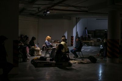 В Одесі знімають короткометражний фільм "Безпечна робота" — історію про життя під час війни В Одесі знімають короткометражний фільм "Безпечна робота" — історію про життя під час війни