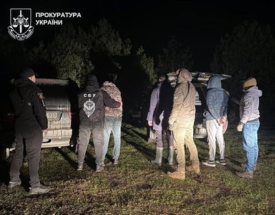 П’ятьох жителів Рівненщини судитимуть за переправлення чоловіків через держкордон П’ятьох жителів Рівненщини судитимуть за переправлення чоловіків через держкордон