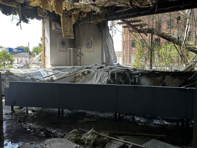 "Ні вікон, ні дверей": наслідки нічної масованої атаки БпЛА на Кременчук "Ні вікон, ні дверей": наслідки нічної масованої атаки БпЛА на Кременчук