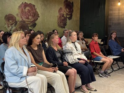 У Тернополі відбувся благодійний вечір поезії та прози У Тернополі відбувся благодійний вечір поезії та прози