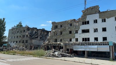 Розбитий готель Миколаївка Донецька область 3 вересня 2025 рік Розбитий готель Миколаївка Донецька область 3 вересня 2025 рік