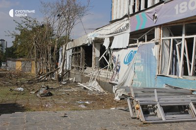 Вибиті вікна, пошкоджено фасад та трибуни: який вигляд має Палац спорту в Одесі після атаки РФ Вибиті вікна, пошкоджено фасад та трибуни: який вигляд має Палац спорту в Одесі після атаки РФ