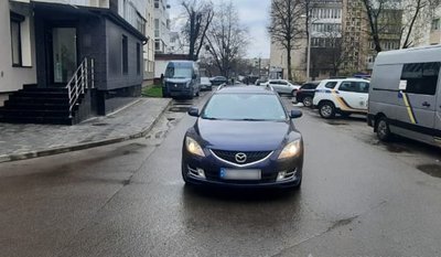 У Луцьку трирічна дитина потрапила під колеса авто У Луцьку трирічна дитина потрапила під колеса авто