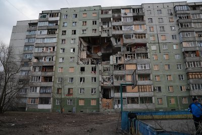 Школярка із Сум рятувала тата й брата після влучання “шахеду” Школярка із Сум рятувала тата й брата після влучання “шахеду”