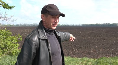 "До мене гості приїжджали": на Черкащині пайовики заявили про втручання в їхню землю "До мене гості приїжджали": на Черкащині пайовики заявили про втручання в їхню землю