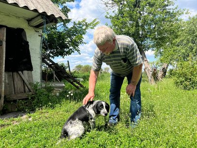 Завели господарство та заклали сад: подружжя переселенців почало на Черкащині нове життя