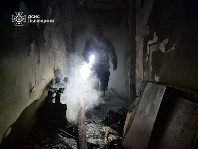 У Львові в квартирі стався вибух: рятувальники врятували двох людей У Львові в квартирі стався вибух: рятувальники врятували двох людей