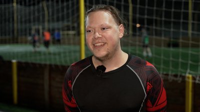 «Забуваєш про все і набагато краще себе почуваєш»: у Чернігові працівники «швидкої» створили футбольну команду «Забуваєш про все і набагато краще себе почуваєш»: у Чернігові працівники «швидкої» створили футбольну команду
