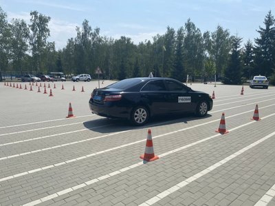 Машина в автошколі для людей з інвалідністю, 6 липня 2023 року