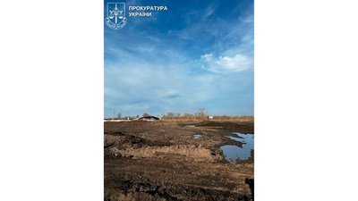 На Чернігівщині повідомили про підозру групі посадовців агрофірми, яка забруднила 6 га земель небезпечними відходами На Чернігівщині повідомили про підозру групі посадовців агрофірми, яка забруднила 6 га земель небезпечними відходами
