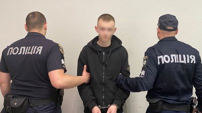 Займалися вимаганням на Чернігівщині: затримали членів групи, яких підозрюють у вимаганні Займалися вимаганням на Чернігівщині: затримали членів групи, яких підозрюють у вимаганні