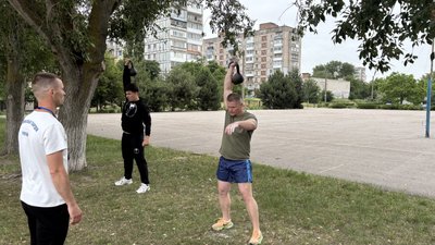 Теніс, шашки, гирі, дартс: в Олександрії відбувся етап ветеранських змагань "Степова міць" Теніс, шашки, гирі, дартс: в Олександрії відбувся етап ветеранських змагань "Степова міць"