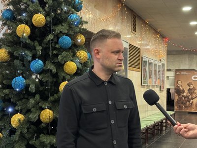 У Сумському театрі відбулася прем'єра вистави "Аліса в Дивокраї" У Сумському театрі відбулася прем'єра вистави "Аліса в Дивокраї"
