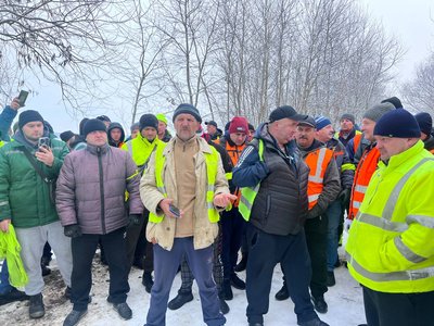 Водії, які очікують на в'їзд в Україну у ПП "Краківець-Корчова", оголосили голодування Водії, які очікують на в'їзд в Україну у ПП "Краківець-Корчова", оголосили голодування