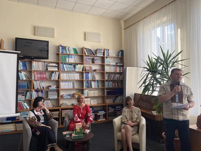 В Ужгороді презентували збірку творів Івана Чендея В Ужгороді презентували збірку творів Івана Чендея