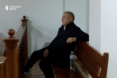 Суд у справі ексвійськкома Борисова: захист просив зняти електронний браслет і заявив відвід судді та прокурору Суд у справі ексвійськкома Борисова: захист просив зняти електронний браслет і заявив відвід судді та прокурору
