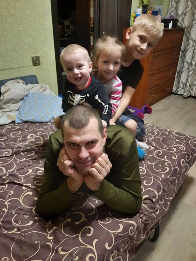 "Я його дочекалась, тільки він загинув". Спогади про нацгвардійця Олександра Химиченка з Кривого Рогу "Я його дочекалась, тільки він загинув". Спогади про нацгвардійця Олександра Химиченка з Кривого Рогу