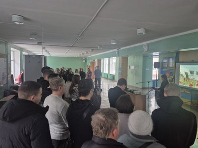 У Сумській школі розмістили меморіальну дошку Олександру Мусі У Сумській школі розмістили меморіальну дошку Олександру Мусі