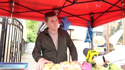 Сезон молодої картоплі на житомирському ринку: що відомо про ціни Сезон молодої картоплі на житомирському ринку: що відомо про ціни