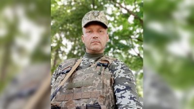 На Чернігівщині попрощалися із загиблим захисником На Чернігівщині попрощалися із загиблим захисником