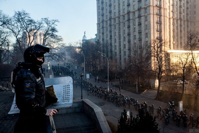 Справи Майдану: експравоохоронця засудили на 10 років за допомогу "Беркуту" у знищенні зброї Справи Майдану: експравоохоронця засудили на 10 років за допомогу "Беркуту" у знищенні зброї