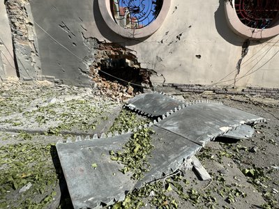 Військові РФ атакували Херсон керованими авіабомбами: які наслідки ударів Військові РФ атакували Херсон керованими авіабомбами: які наслідки ударів