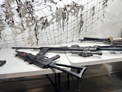 Домедична допомога, робота з дронами та зброєю. У Центрі спротиву в Кривому Розі провели практичні заняття Домедична допомога, робота з дронами та зброєю. У Центрі спротиву в Кривому Розі провели практичні заняття