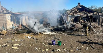 Авіаудар по Грушівці прифронтової Кіндрашівської громади: двоє жінок були поранені Авіаудар по Грушівці прифронтової Кіндрашівської громади: двоє жінок були поранені