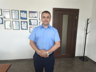 Від копченої солі до ароматизаторів: у Житомирі виробляють натуральні копчені інгредієнти Від копченої солі до ароматизаторів: у Житомирі виробляють натуральні копчені інгредієнти