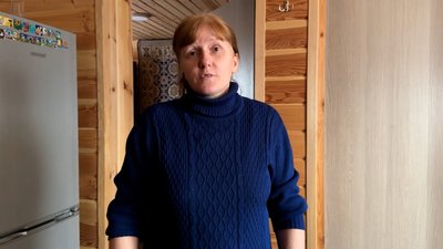 У селі на Чернігівщині заселили модульне містечко: як освоюються жителі прикордонних сіл, які переїхали через обстріли У селі на Чернігівщині заселили модульне містечко: як освоюються жителі прикордонних сіл, які переїхали через обстріли
