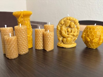 Переселенка зі Слов’янська виготовляє у Малині свічки з воску власної пасіки Переселенка зі Слов’янська виготовляє у Малині свічки з воску власної пасіки