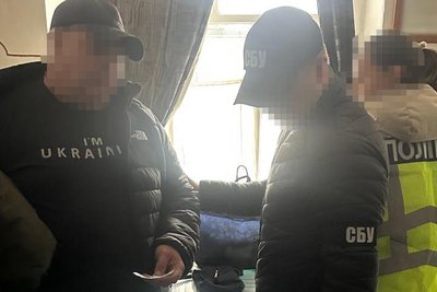 На Житомирщині фельдшер колонії поширював наркотиків серед ув’язнених: чоловіку повідомили про підозру