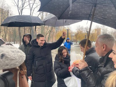 Катерина та Владислав одружилися у центрі Харкова через "Дію", 14 лютого 2026 року