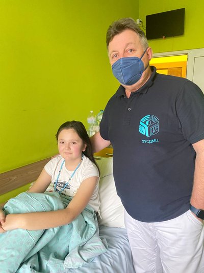 "Було дуже гучно". Львівські хірурги оперували дітей під звуки вибухів